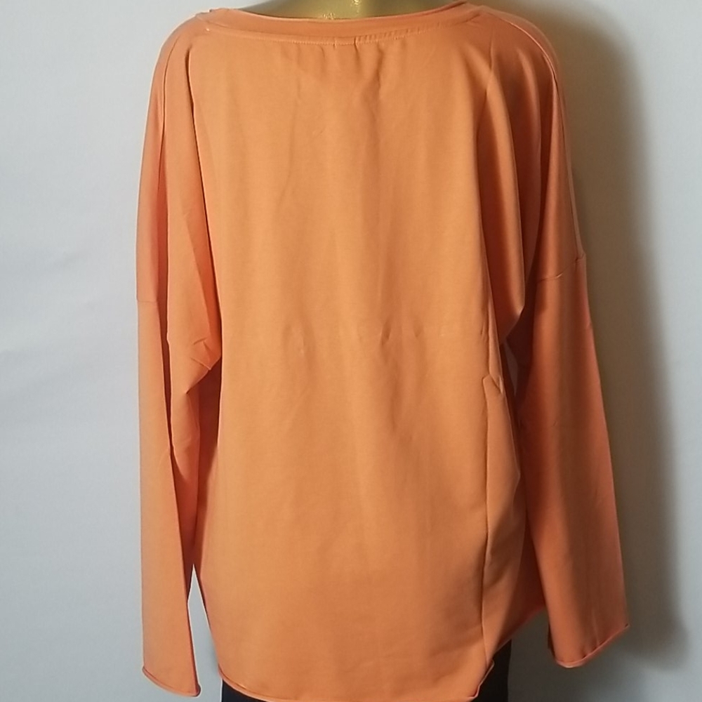 EXCLUSIVE LOVE PEACE LONG SLEEVE TSHIRT - Picture 4 of 5